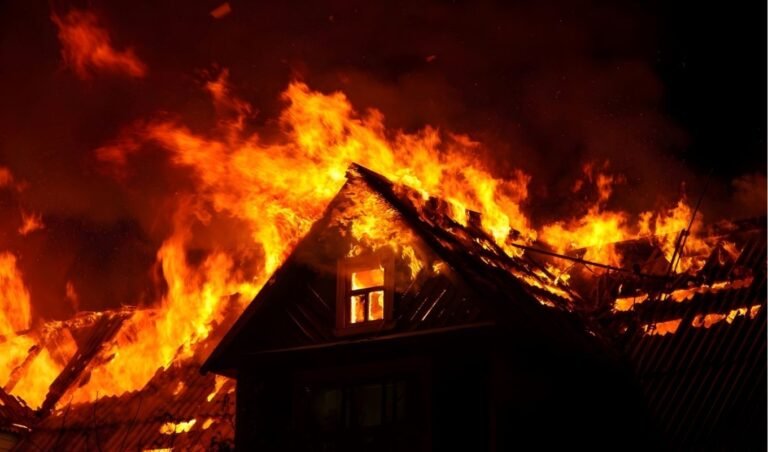 বীমার টাকার লোভে নিজ বাড়িতে আগুন